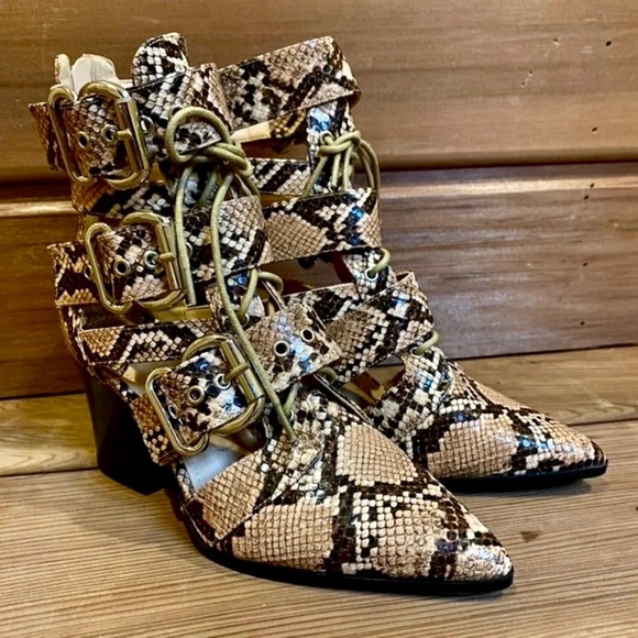 WOMENS BOHO FAUX PYTHON LACE UP HEELED ANKLE BOOTIES | Size 6 - NWOT - Picture 1 of 12